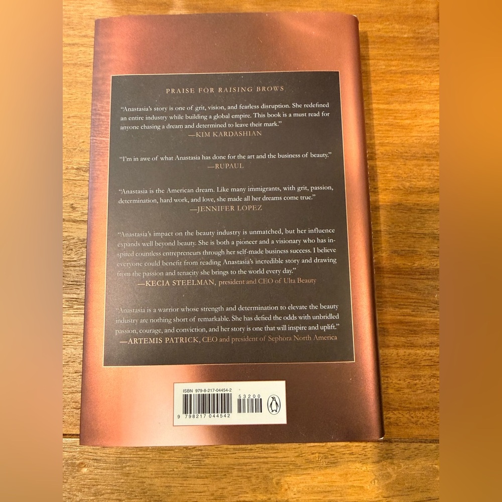New and Signed - Raising Brows Book by Anastasia Soare - Picture 3 of 3